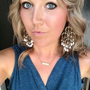 Meet your Posher, Megan